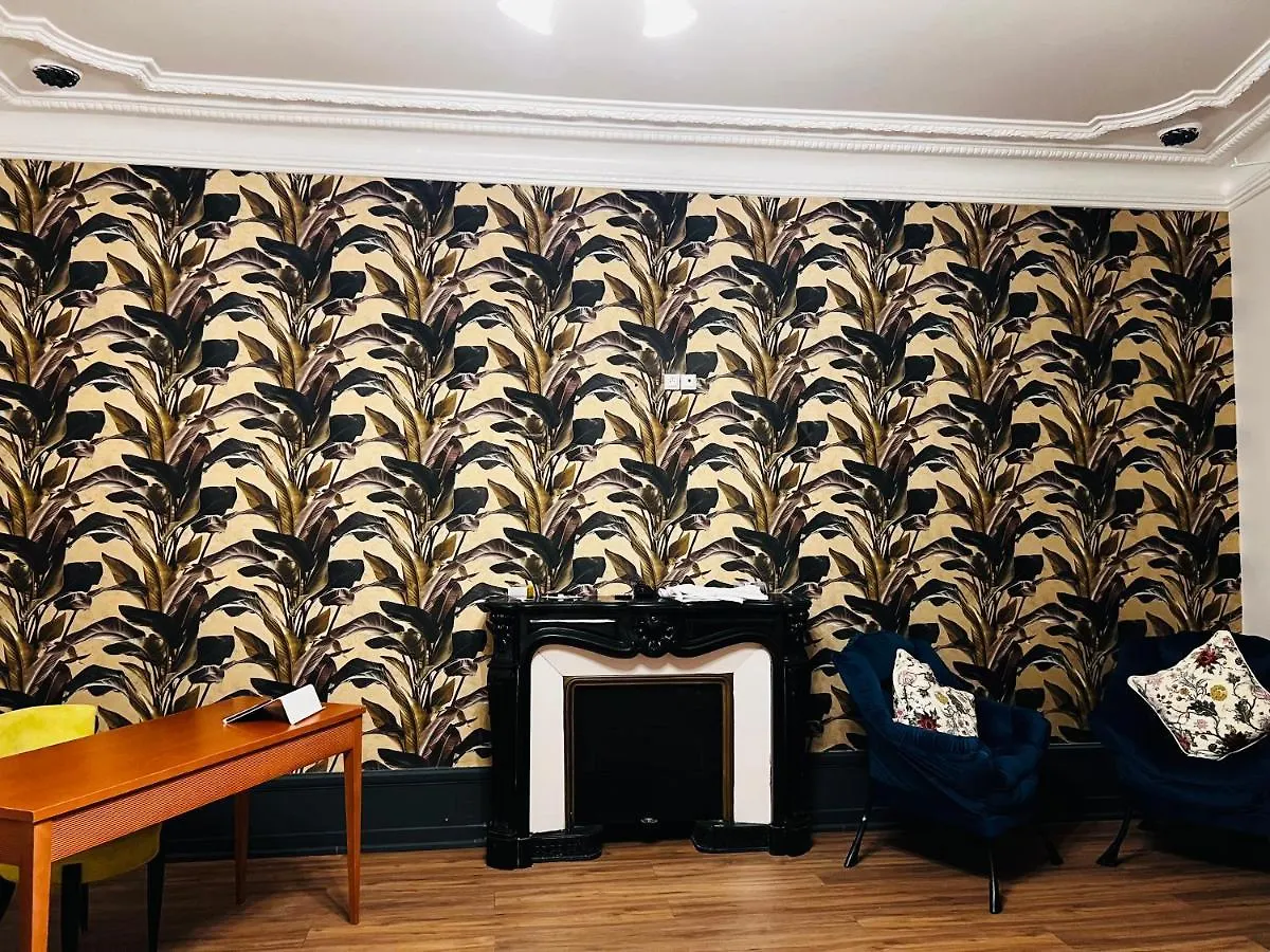 Hotel Savoy Aix-les-Bains
