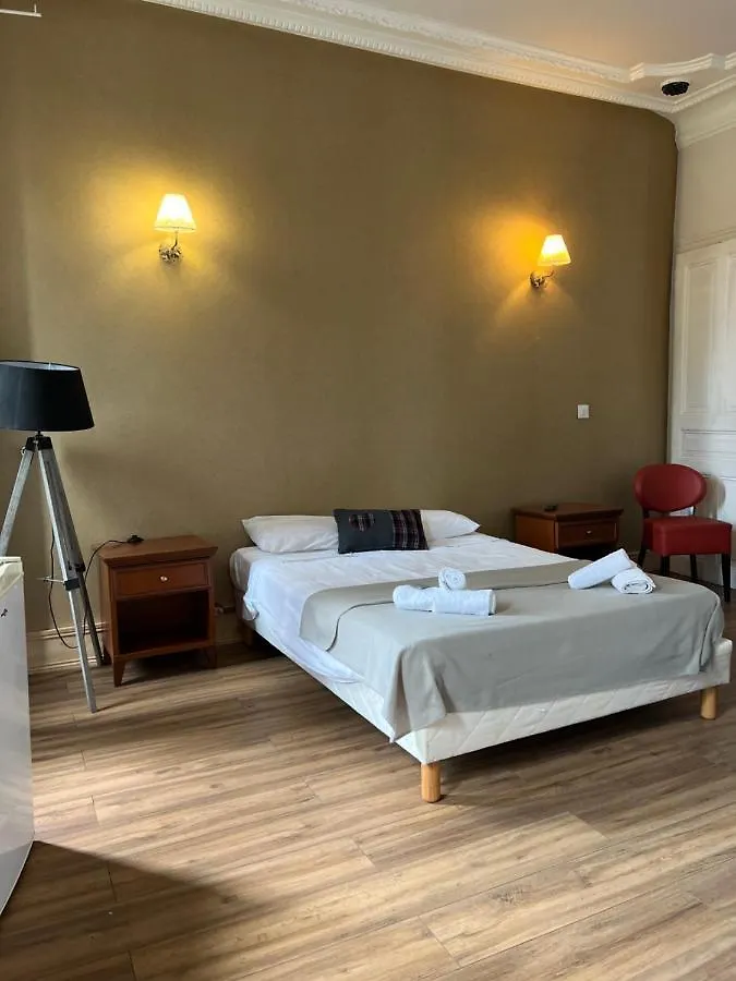 Hotel Savoy Aix-les-Bains
