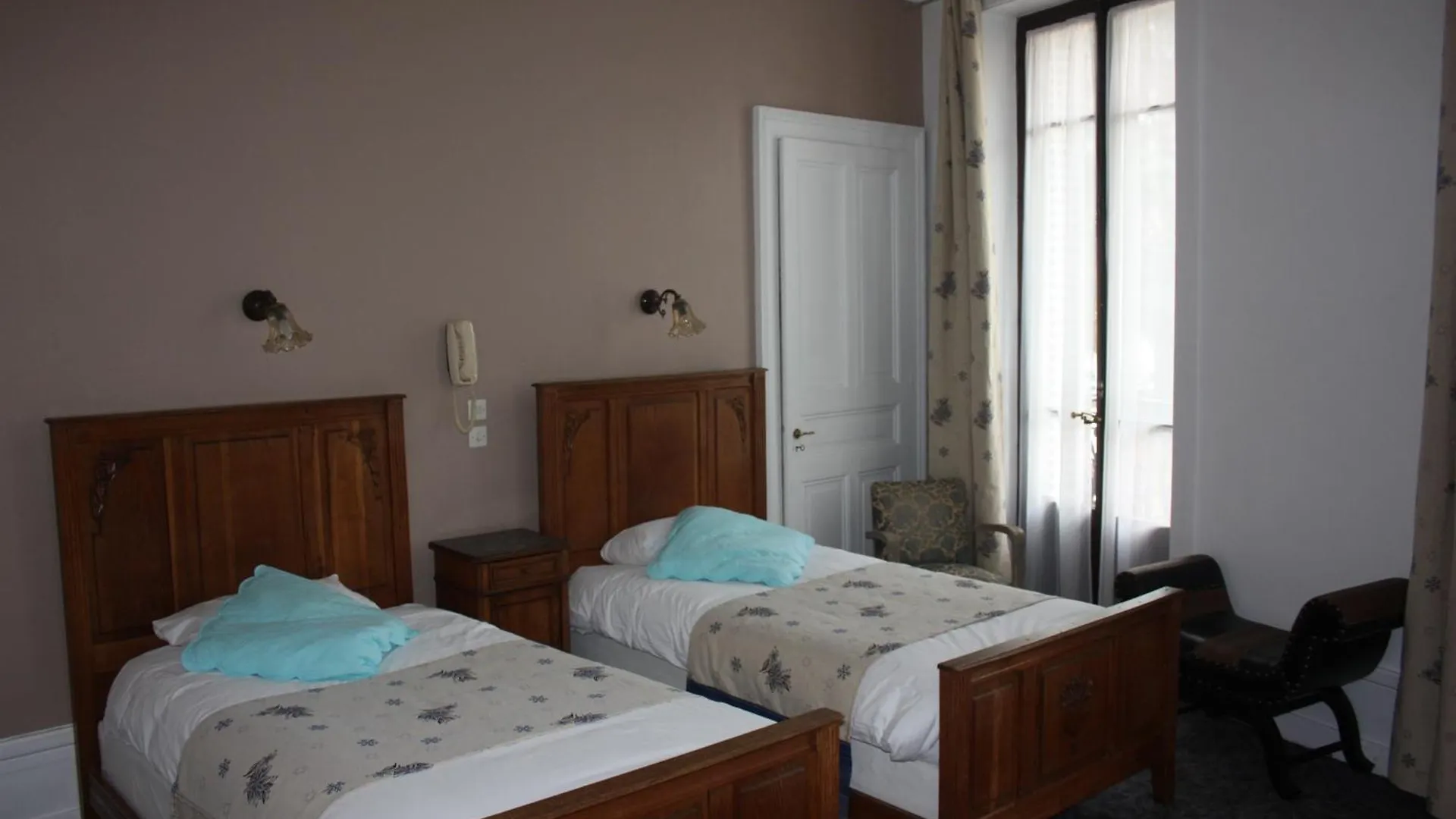 Hotel Savoy Aix-les-Bains